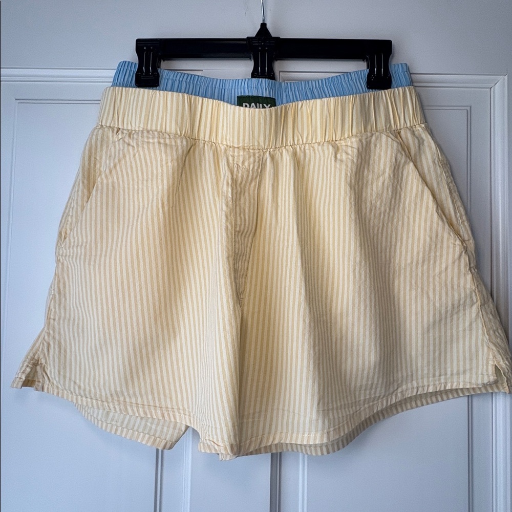 NEW Daily Drills Poplin Double Band Resort Women's Shorts yellow blue stripe - Picture 2 of 5